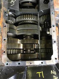 Eaton-Fuller FO-16E310C-LAS Transmission for a Fuller FO-16E310C-LAS