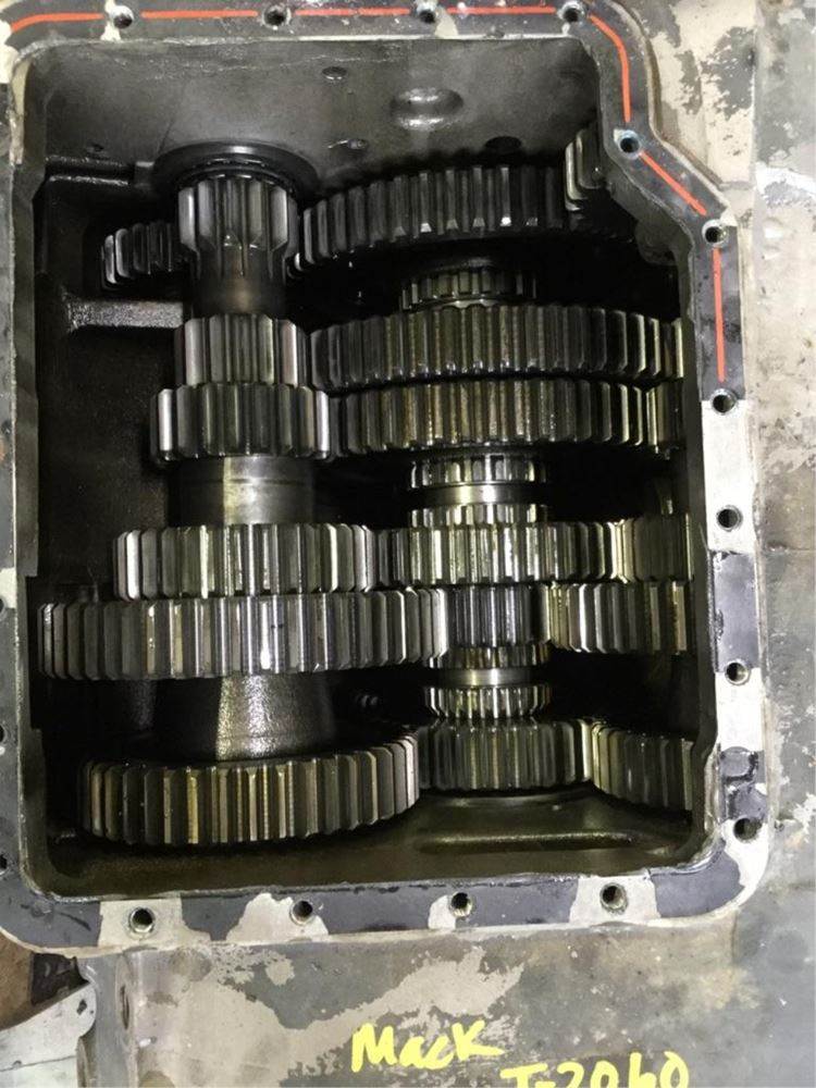Mack T2060 Transmission For Sale Louisville, KY 168600