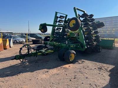 John Deere 1990CCS Seeder