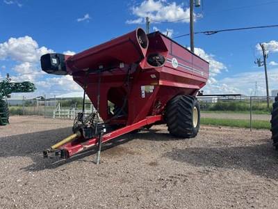 J&M 1050-22S Grain Cart