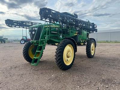 John Deere 4730 Self-Propelled Sprayer