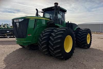 John Deere 9520R Tractor