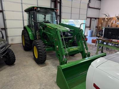 John Deere 5075E Tractor
