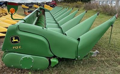 John Deere 712C Corn Head