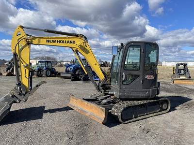 New Holland E60C Excavator
