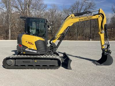 New Holland E70D Excavator