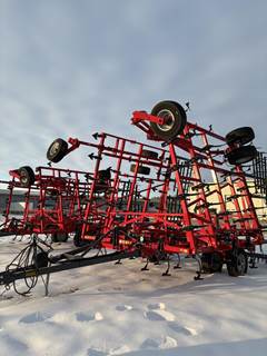 Wil-Rich 13XL2 37 Cultivator