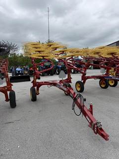 New Holland PROCART 819 Hay Rake