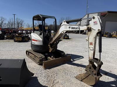Bobcat E26 Mini Excavator