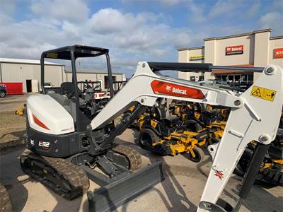 Bobcat E32R2 Mini Excavator