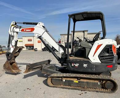 Bobcat E42R2 Mini Excavator