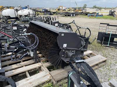 New Holland 84 INCH BROOM