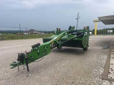 John Deere S300 Pull-Type Mower Conditioner/Windrower