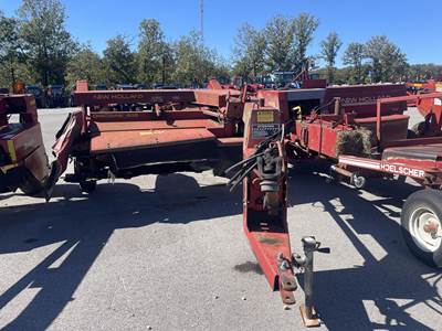 New Holland 408 Pull-Type Mower Conditioner/Windrower