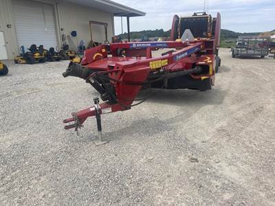 New Holland DISCBINE 210 Pull-Type Mower Conditioner/Windrower