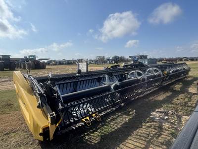 MacDon FD235 Platform