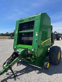 John Deere 460M Round Baler