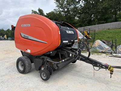 Kubota BV5160 SC14 Round Hay Baler