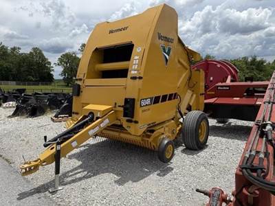 Vermeer 604R SIGNATURE Round Hay Baler