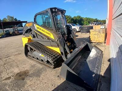 New Holland C337 Skid Steer