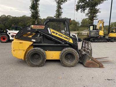 New Holland L225 Track Skid Steer