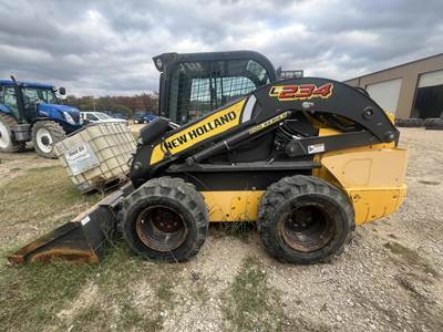 New Holland L234 Track Skid Steer