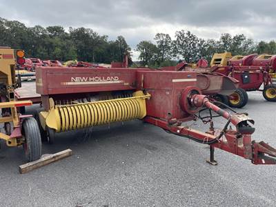 New Holland 575 Square Hay Baler