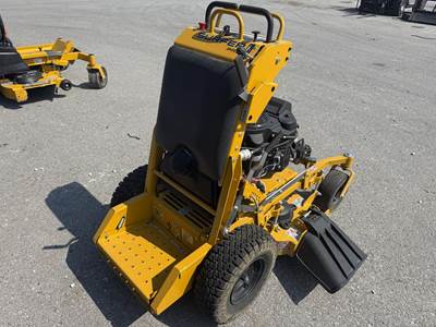 Hustler SURFER PRO 34 Stand-On Lawn Mower