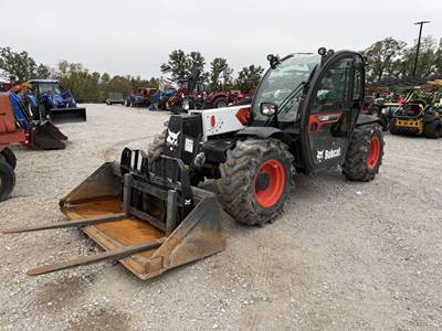 Bobcat TL619 Telehandler - 5512lb Capacity, 19ft Lift Height