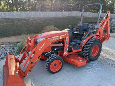Kubota B2650HSD Tractor