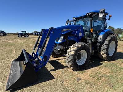 New Holland T5.140 Tractor
