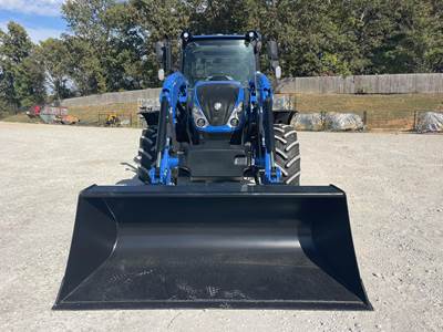 New Holland WORKMASTER 120 PLUS Tractor