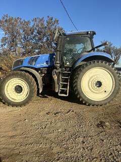 New Holland T8.350 Tractor