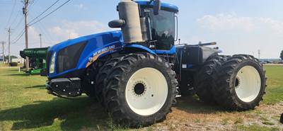 New Holland T9.645 Tractor