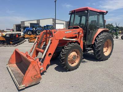 Kubota M6800 Tractor