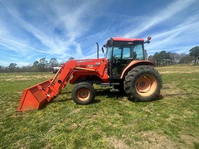 Kubota M9000 Tractor