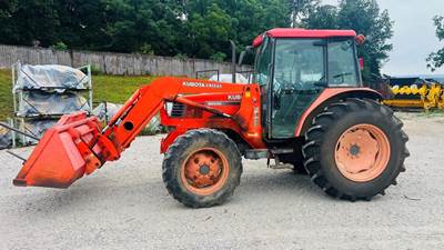 Kubota M9000DTC Tractor