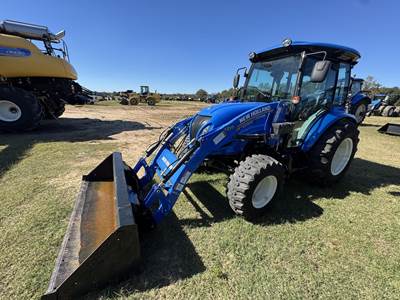 New Holland BOOMER 55 Tractor