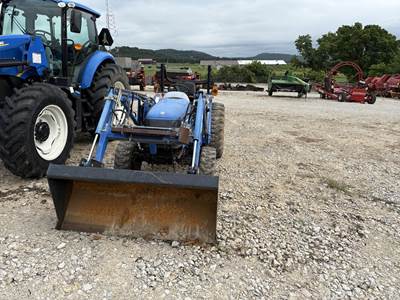 New Holland WORKMASTER 40 Tractor