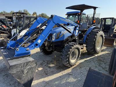 New Holland WORKMASTER 70 Tractor