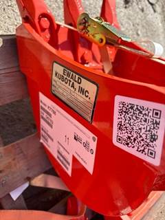 Kubota K7768 Bucket