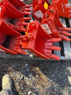 Kubota K7768 Bucket