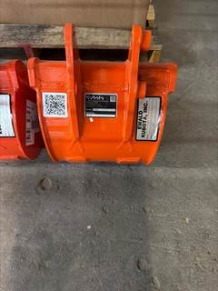 Kubota K7768 Bucket