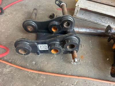 Kubota K7870A Coupler