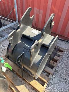 Kubota K7427 Ditching Bucket