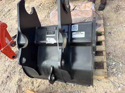 Kubota K7428 Ditching Bucket