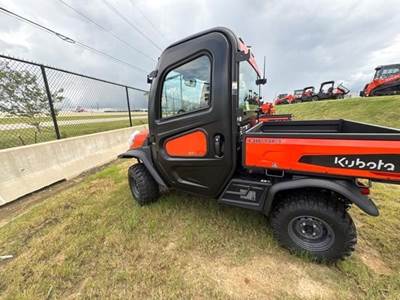 Kubota RTVX2CSKLH1 Hay Tedder