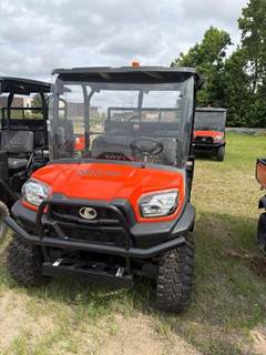 Kubota RTVX4SKH1 Hay Tedder