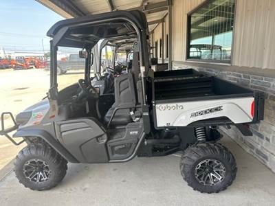 Kubota RTVXG850GA Hay Tedder