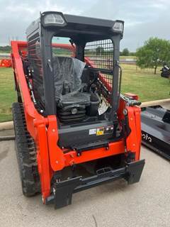 Kubota SVL753 Hay Tedder